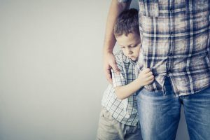 peur enfant avec son papa