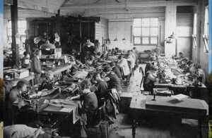 travail des femmes dans les usines
