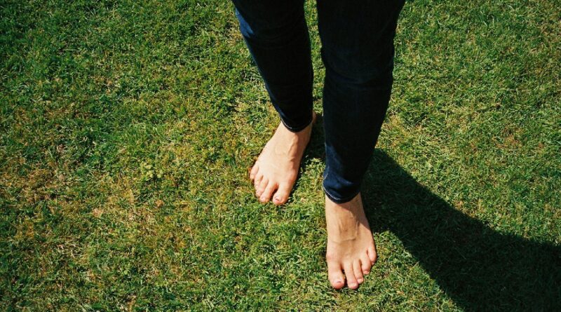 bienfait marcher pieds nus